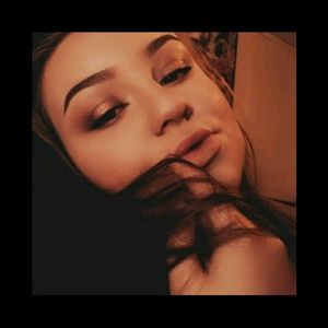 Meet your Posher, Sierra